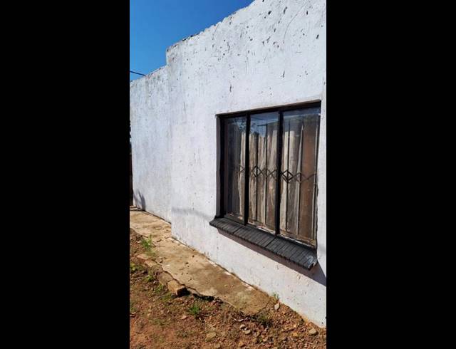 4 BEDROOM HOUSE FOR SALE IN VLAKFONTEIN
